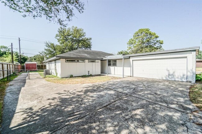 Building Photo - 6231 Birdwood Rd