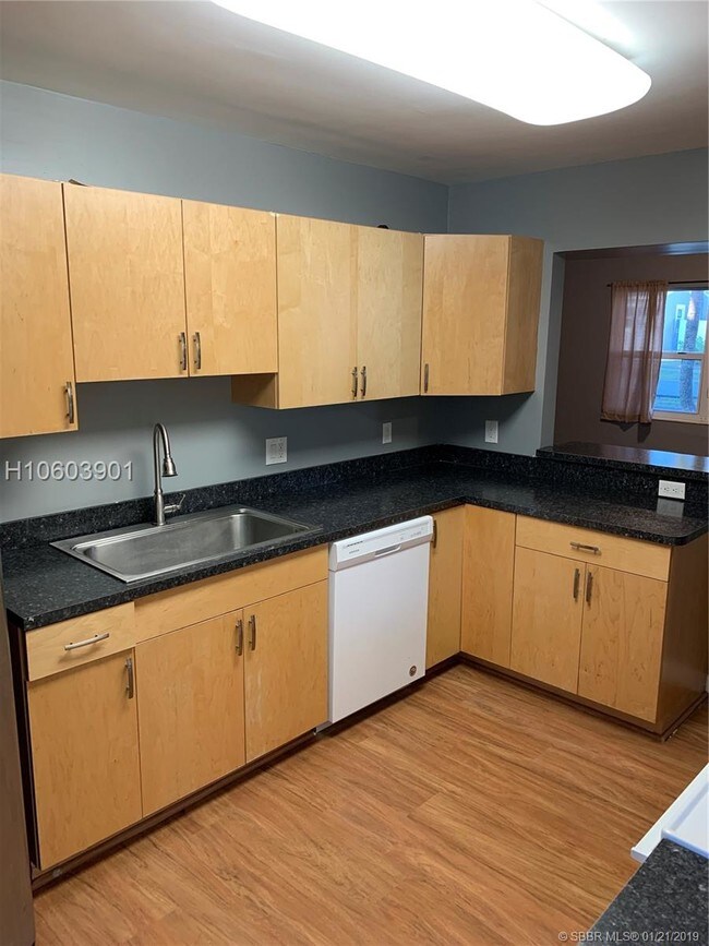 Foto del edificio - 204 SW 1st Ave