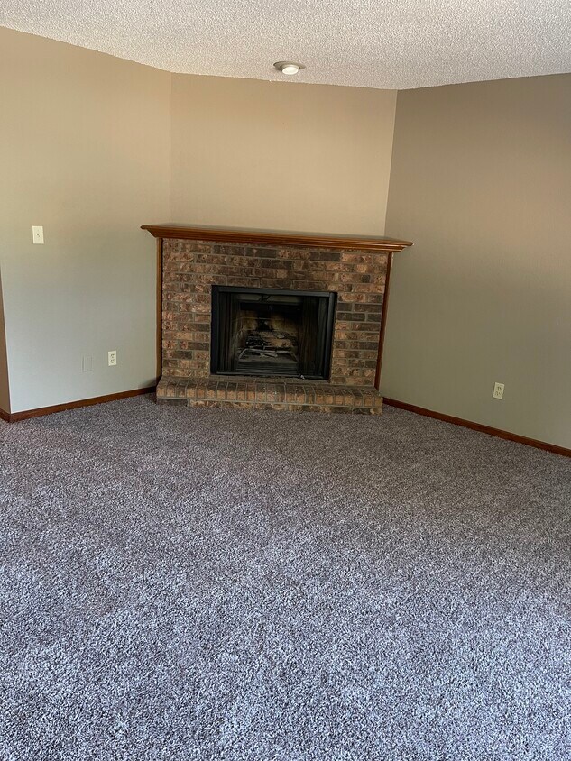 Building Photo - 503 NW 3rd St