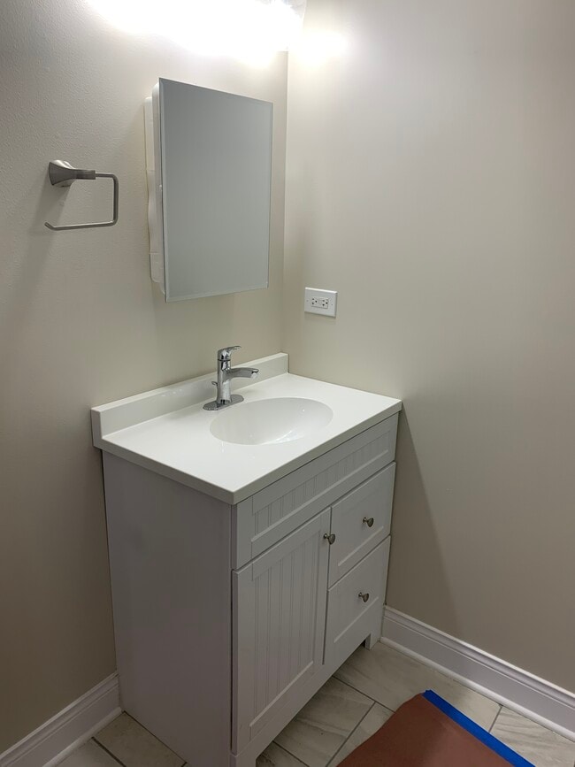 Bathroom - 214 W Maple St