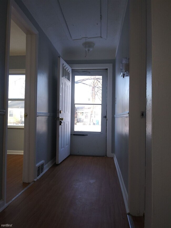Building Photo - 3 br, 1 bath House - 3634 Alvina Ave