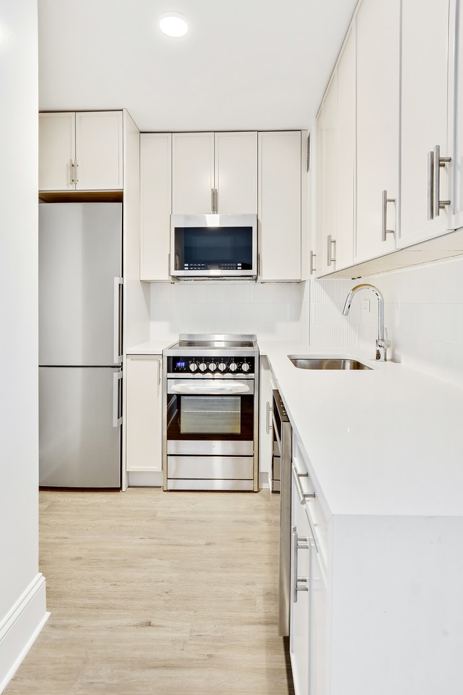 Herald Towers Apartments New York Ny Apartments Com