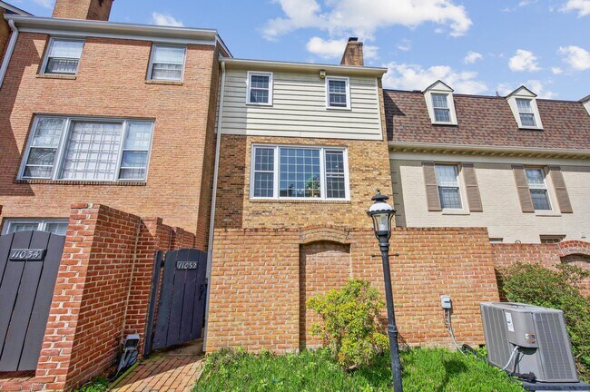 Foto del edificio - 11032 Wickshire Way