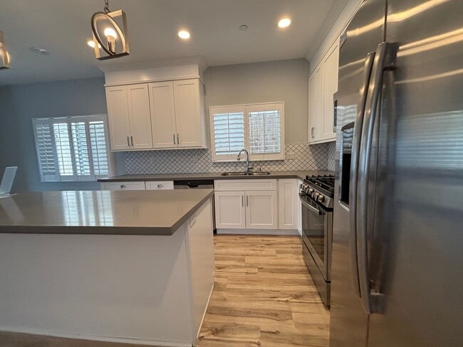 Building Photo - SDS T 535