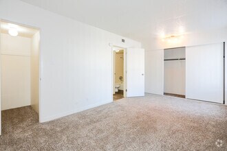1BD, 1BA - 720SF C - Woodberry Heights