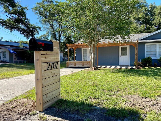 Building Photo - 2707 Hilmer Ct