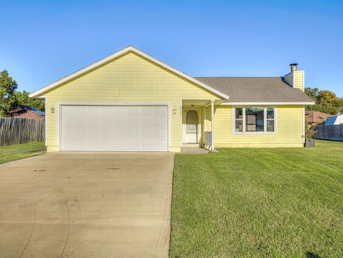 Primary Photo - Charming home