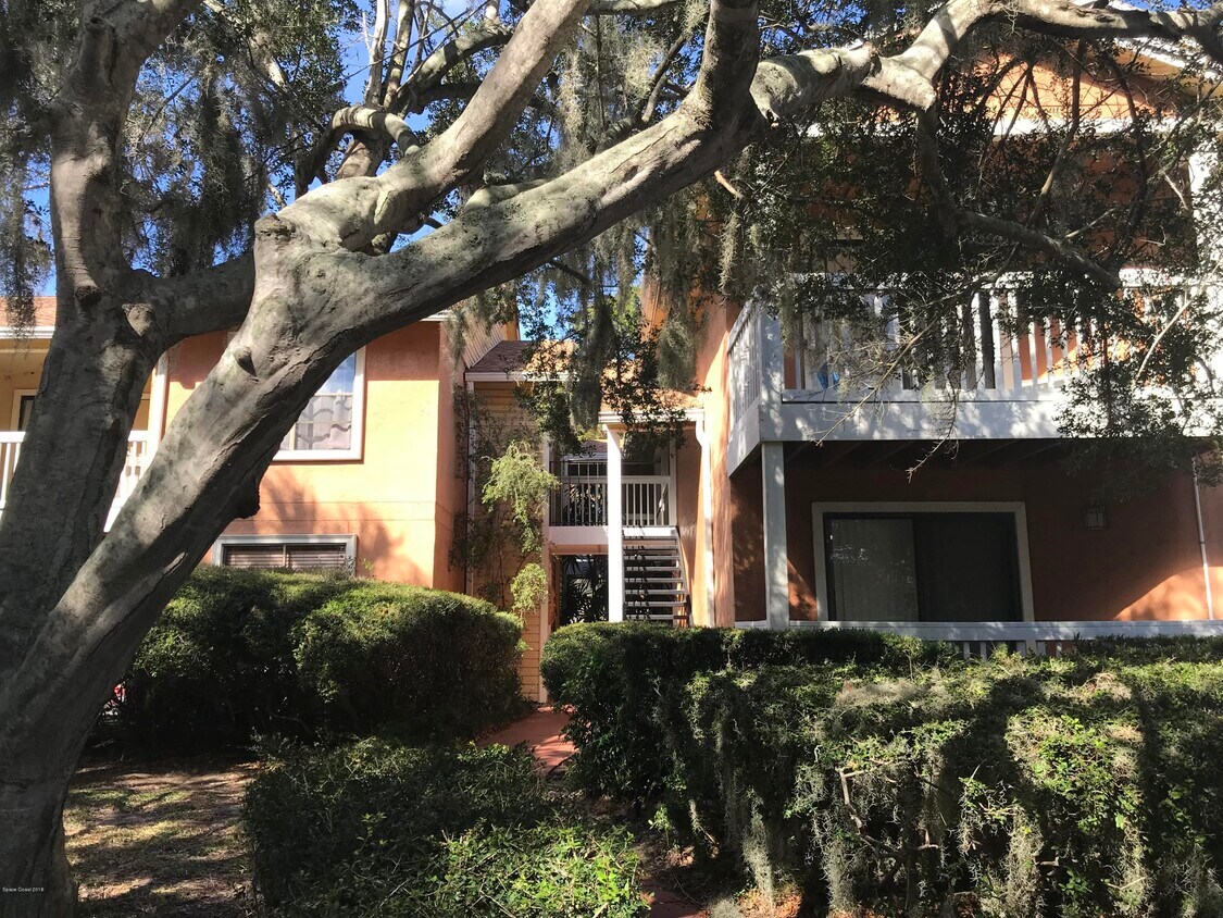 Primary Photo - 225 S Tropical Trail