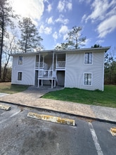 Building Photo - 1901 Airport Rd