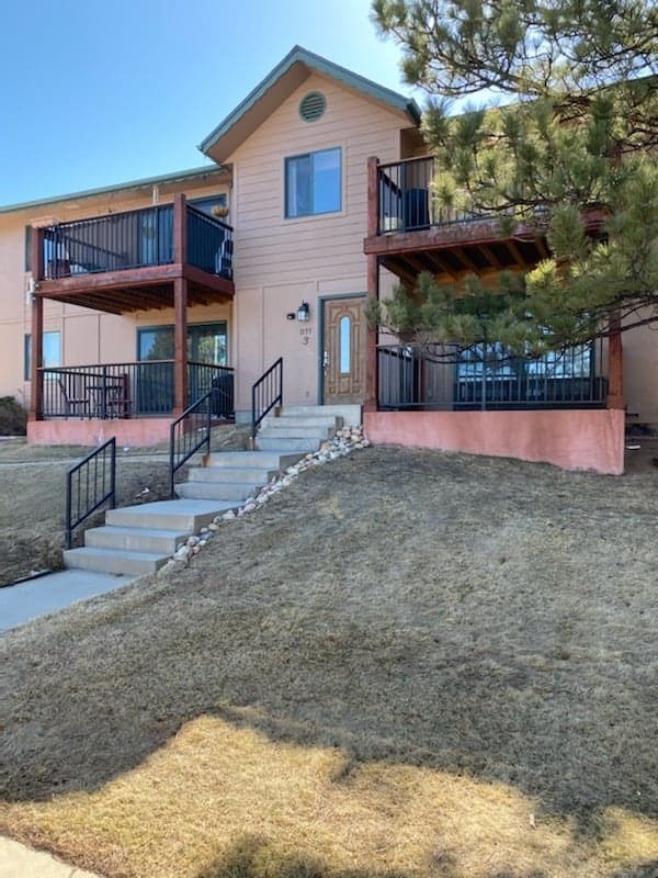 Building 3 - 1155 S St Vrain Ave