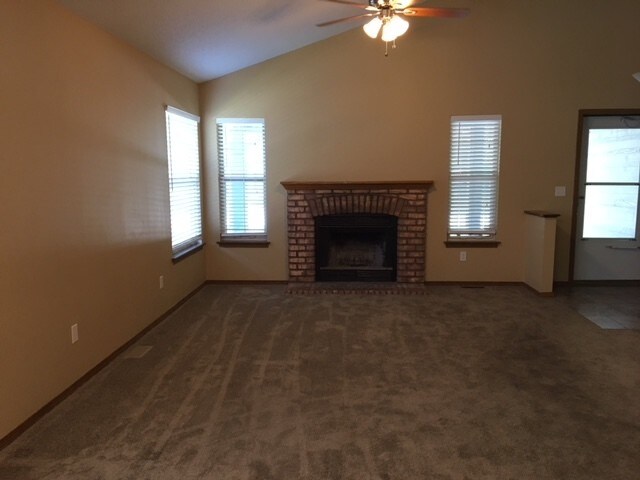 Building Photo - 2814 Plum Leaf Cir
