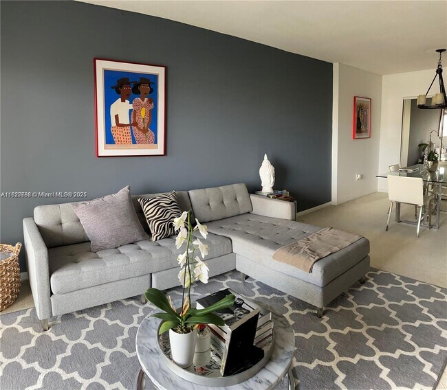 Foto del edificio - 400 Kings Point Dr
