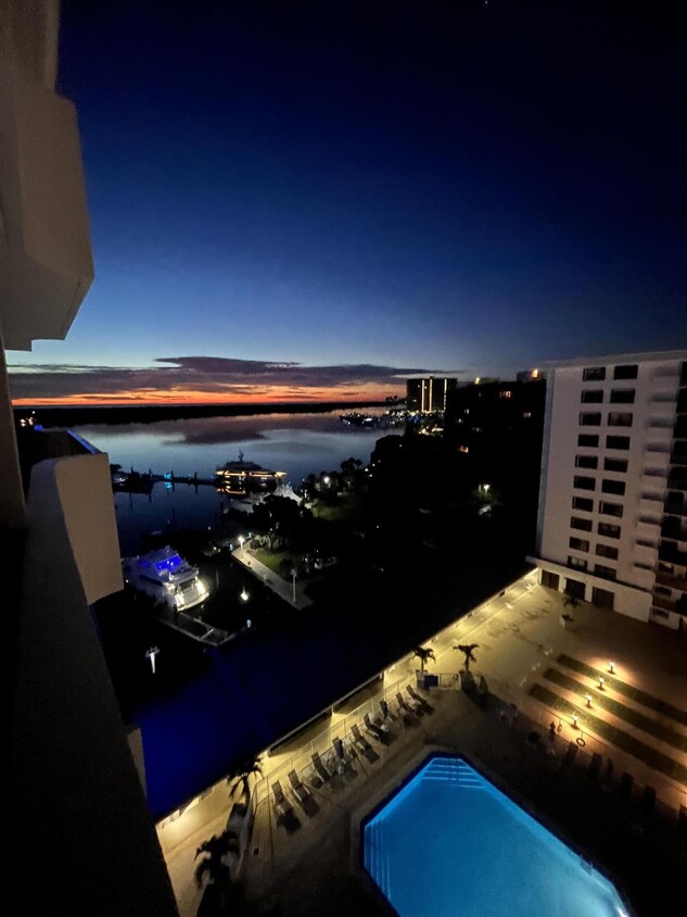 Foto principal - 1208 Marine Way