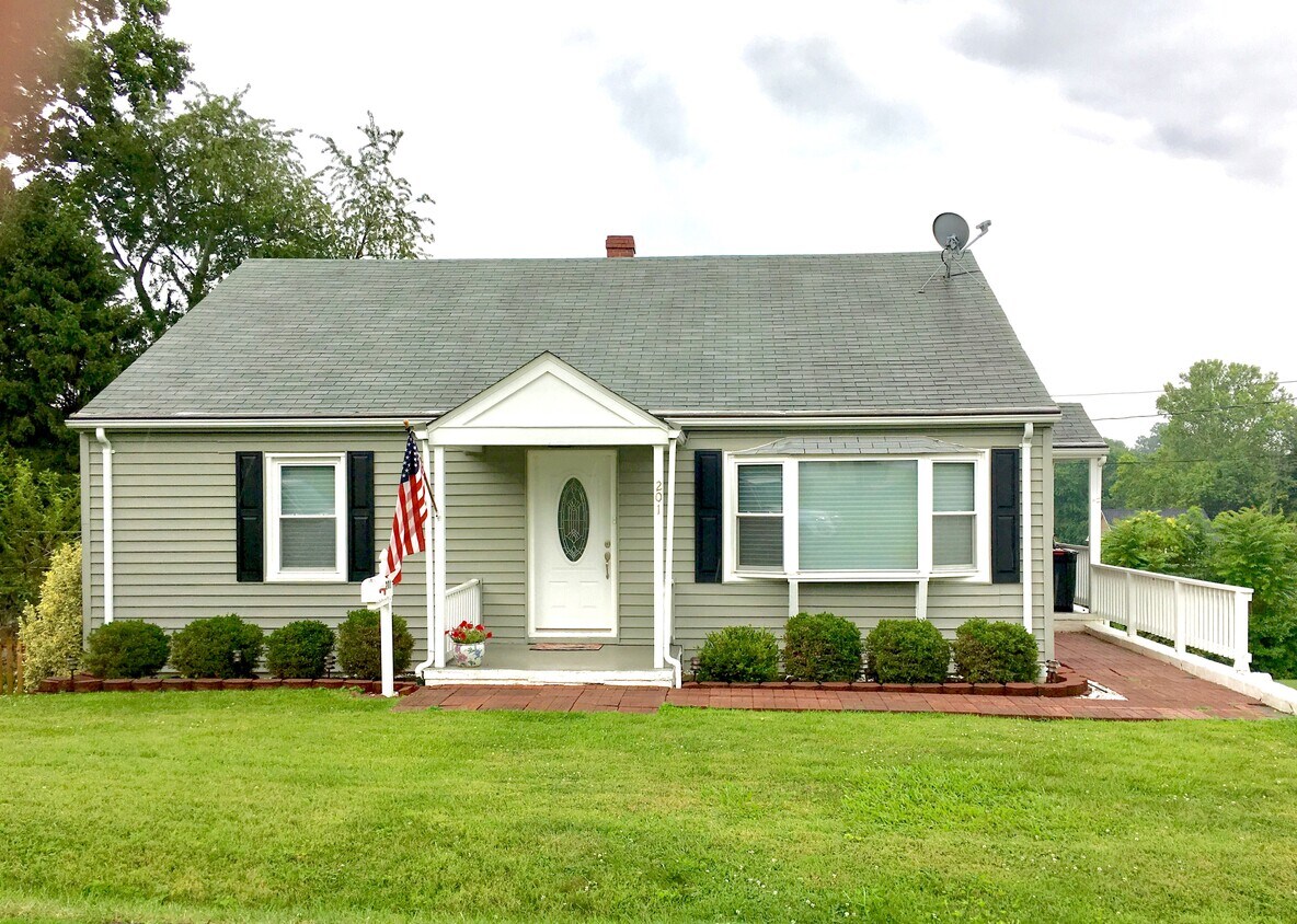 Foto principal - 201 Elm St