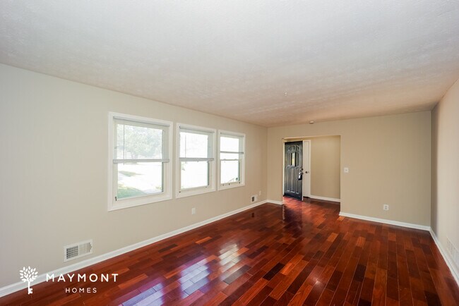 Foto del edificio - 7312 Penland Dr