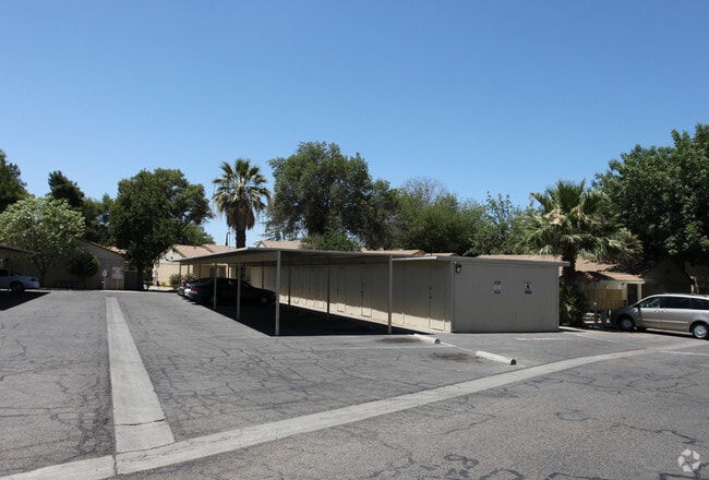 Building Photo - Vantage Pointe West
