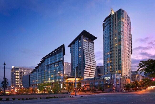 Foto del edificio - 958 111th Ave NE