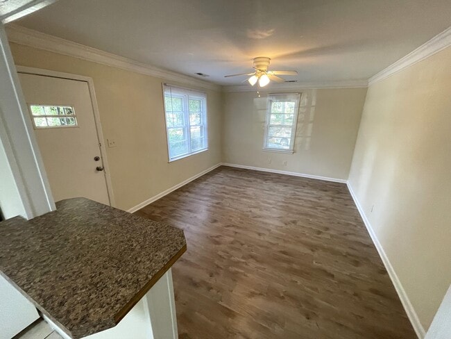 Building Photo - 313 Georgia Dr