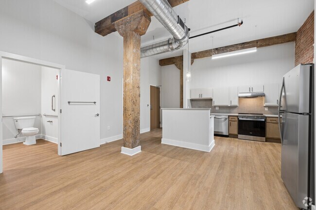 Cumple con la Ley ADA - 2 habitaciones, 1 baño - 826 pies cuadrados - Comedor - Furnace Street Flats - OCT 2026 MOVE IN