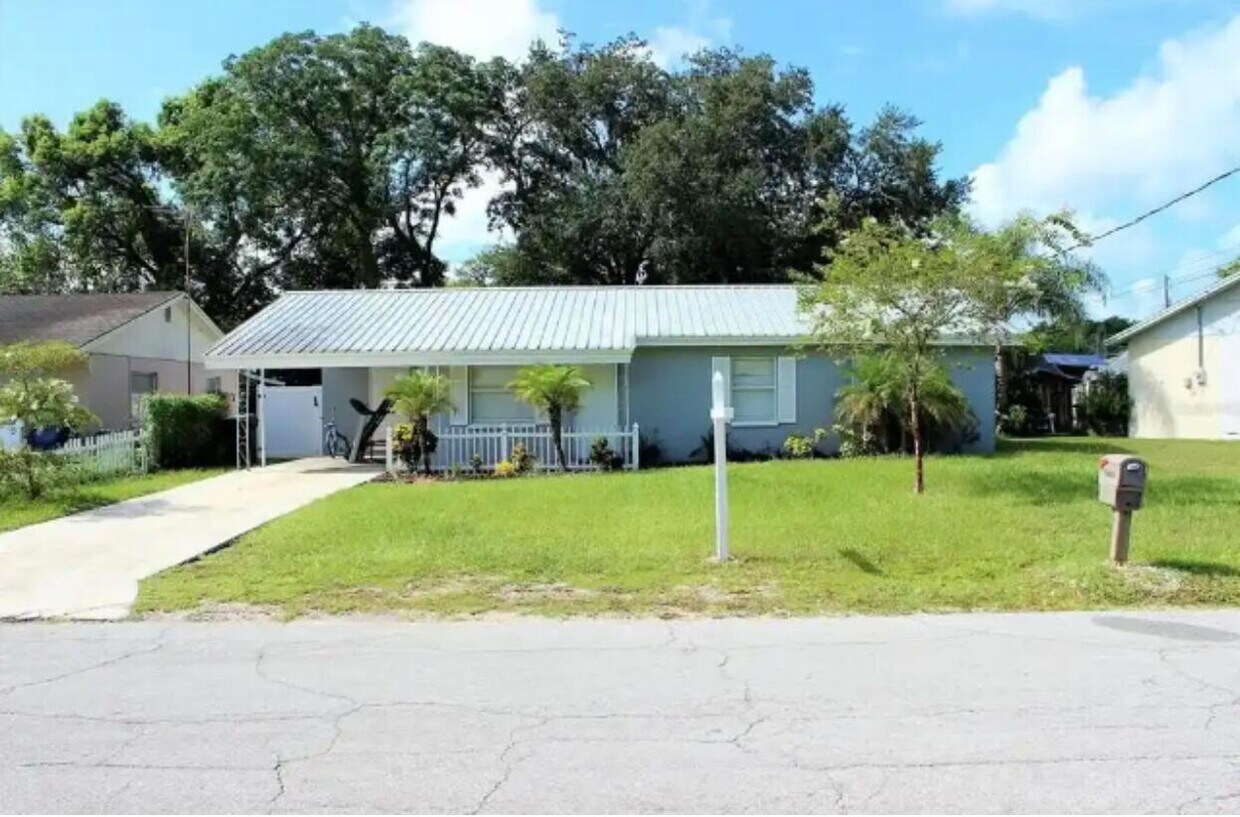 Primary Photo - 15144 Jeanie Ln
