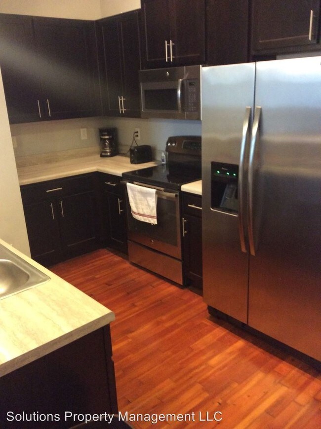 Foto del edificio - 200 W Warren St