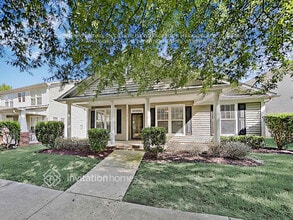 Building Photo - 14909 Almondell Dr