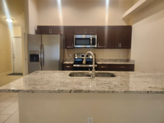 Foto del edificio - 3 bedroom 2 bath 1 car garage