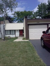 Building Photo - 130 Cascade Dr