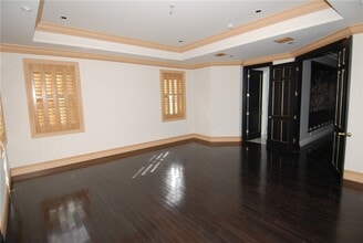 Building Photo - 9400 S Ocean Dr