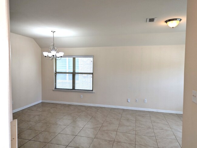 Foto del edificio - 2671 Calmwood Dr