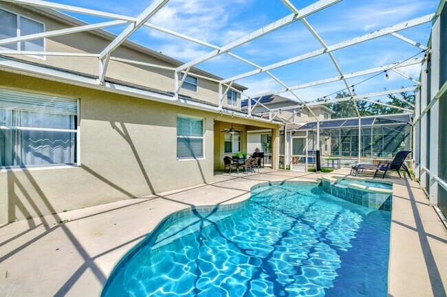 Building Photo - 118 Higher Combe Dr