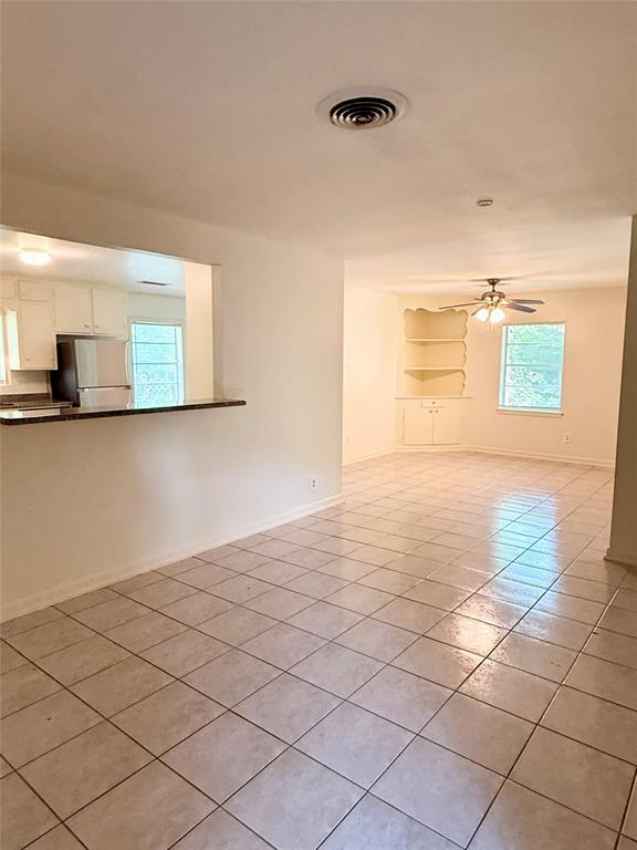 Foto del edificio - 5706 Parwill St
