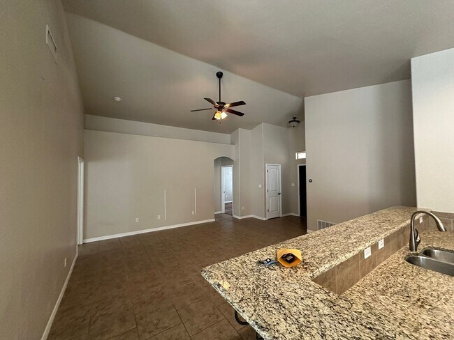 Foto del edificio - 3 Bed 2 Bath Home