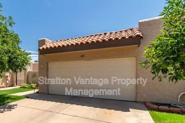 Building Photo - 3345 E University Dr