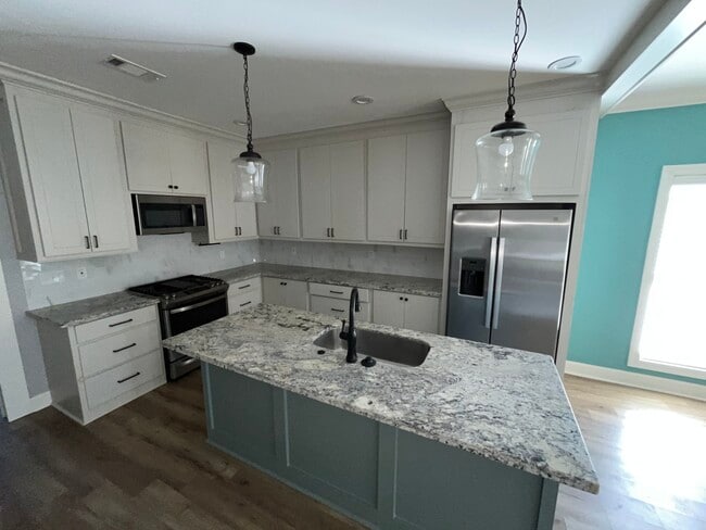 Building Photo - 837 Long Leaf Cir