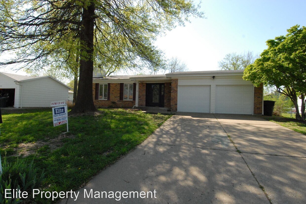 Primary Photo - 3 br, 2.5 bath House - 10 Jenny Lind Drive
