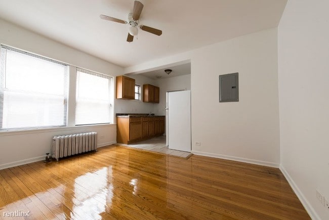 Building Photo - 2 br, 1 bath Apartment - 8148 S Ingleside Ave