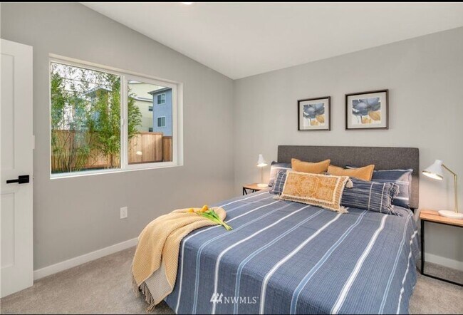 Foto del edificio - 923 N 98th St