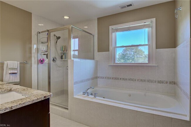 Foto del edificio - 12325 6 Ponds Ln