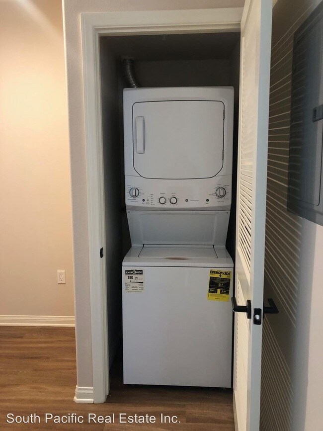 Foto del edificio - The Strohm Building