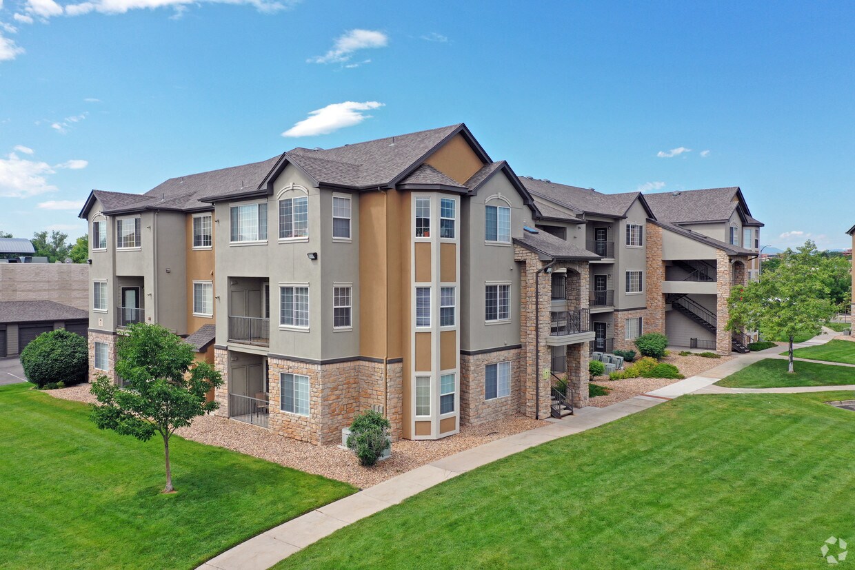 Red Hawk Ranch Apartments in Thornton, CO
