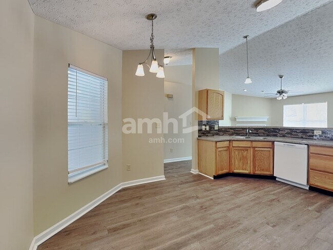 Building Photo - 9013 Scoter Ct