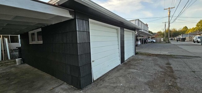 Building Photo - 1214 20th Ave