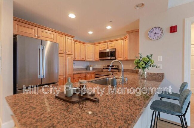 Building Photo - 5 Sally Sweets Way