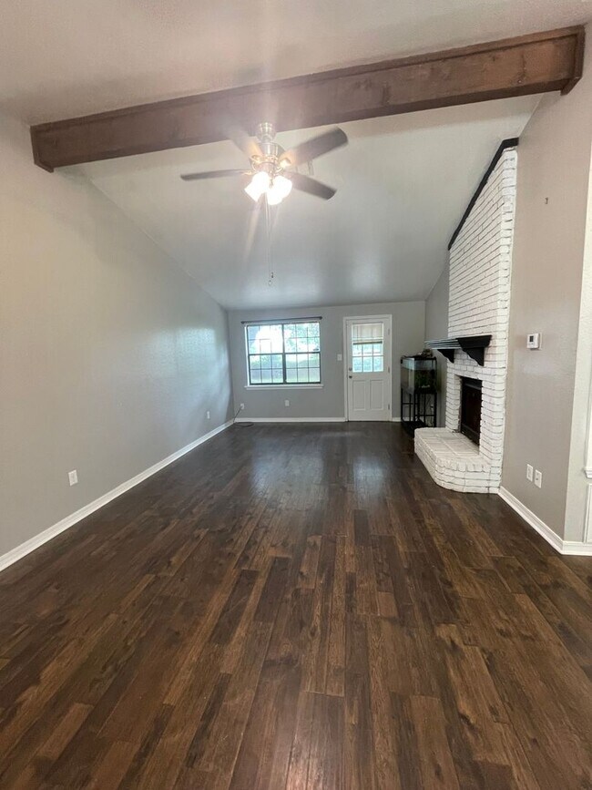 Foto del edificio - Golden Meadows - 3BD/2BA