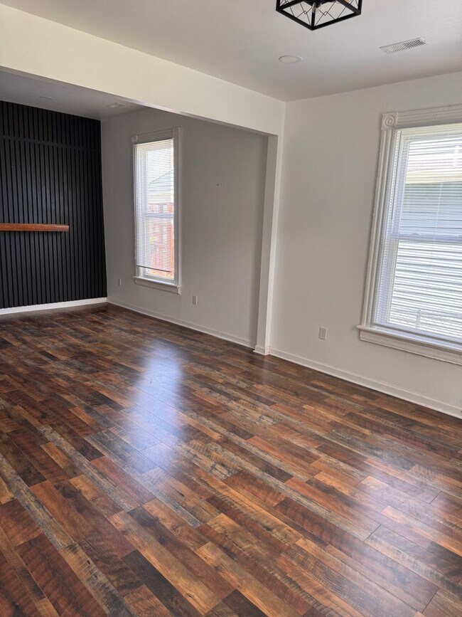Foto del edificio - 3 Bedroom || 1 Bathroom Single Family Home