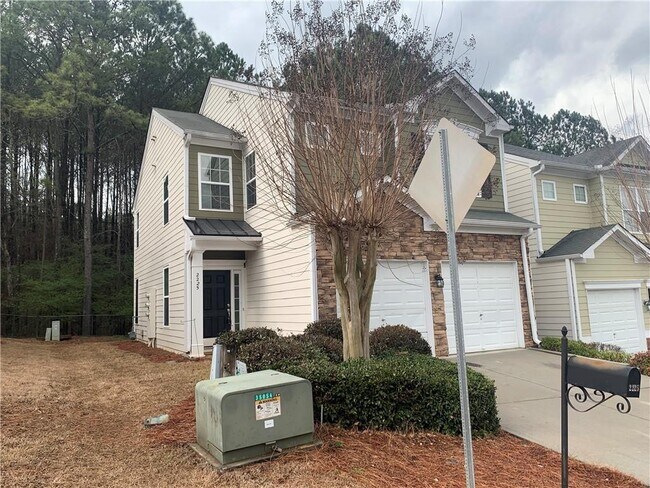 Building Photo - 2225 Nottley Dr