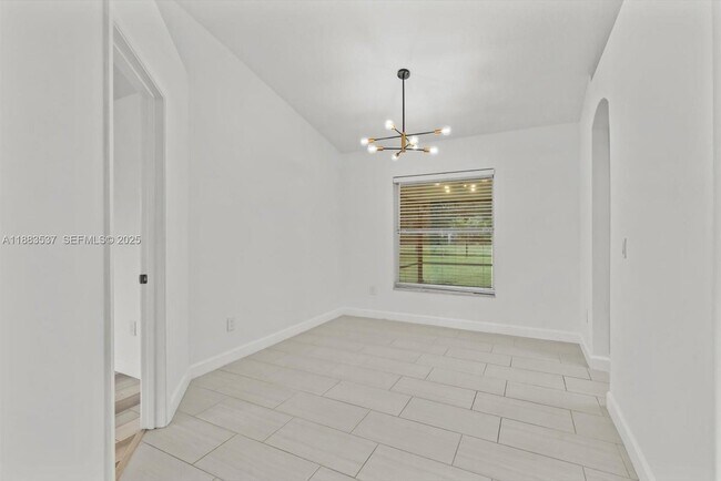 Foto del edificio - 1392 SW Sudder Ave