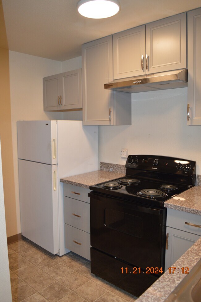 Foto del edificio - 665 SW Tichenor St