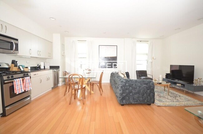 Foto del edificio - 601 Albany St